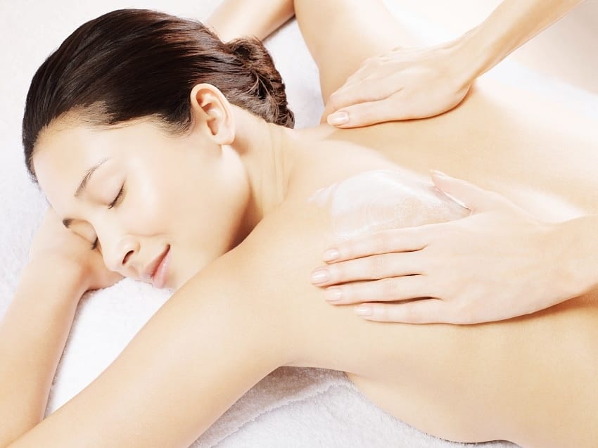 Tắm trắng bằng sữa tươi