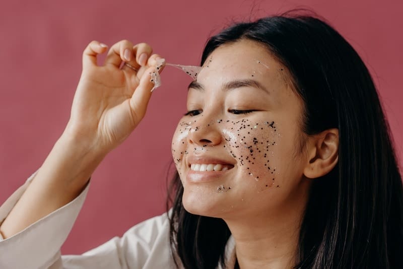 Lột da bằng hóa chất giảm nếp nhăn