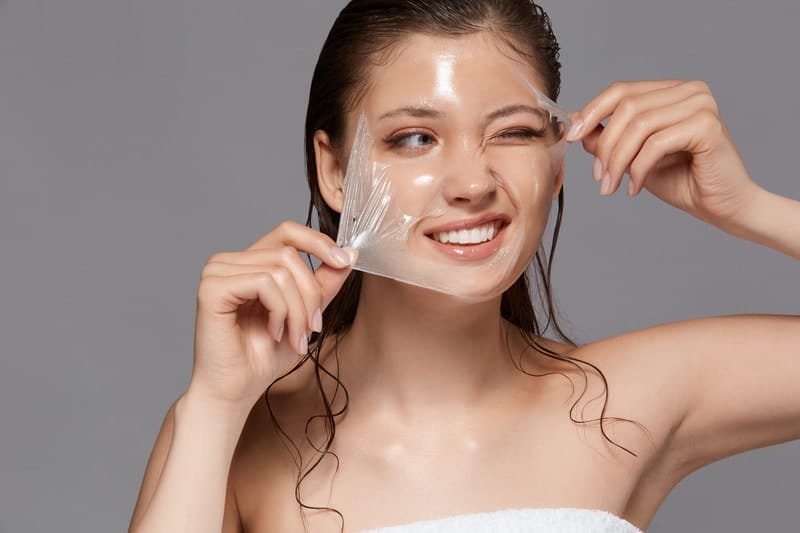 Lột da bằng hóa chất trị mụn