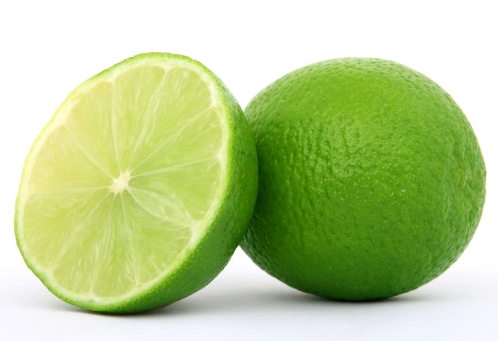 Nước cốt chanh trị nám da với nhiều vitamin C