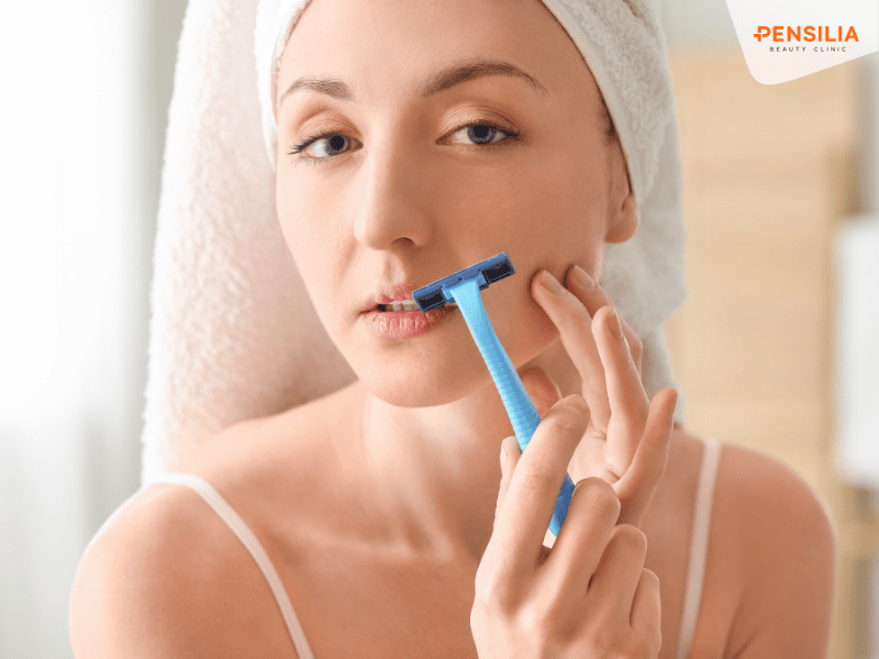 Sử dụng dao cạo để làm sạch lông khiến da bị kích ứng 