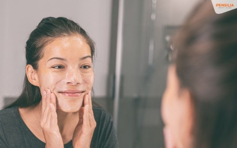 Sữa rửa mặt dịu nhẹ không chứa xà phòng và hương liệu