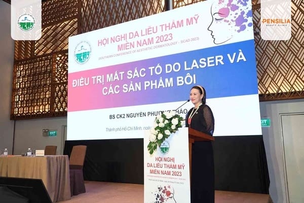Bác sĩ Nguyễn Phương Thảo báo cáo trị nám tại Hội nghị Da liễu Thẩm mỹ