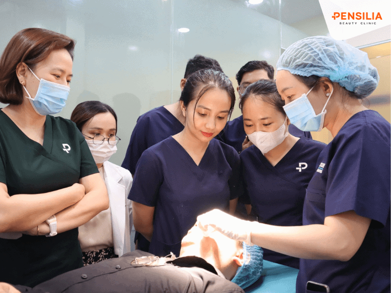 Đội ngũ bác sĩ chuyên môn cao, giàu kinh nghiệm