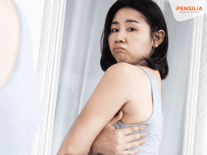 Mỡ thừa vùng lưng khiến cơ thể sồ sề kém săn chắc